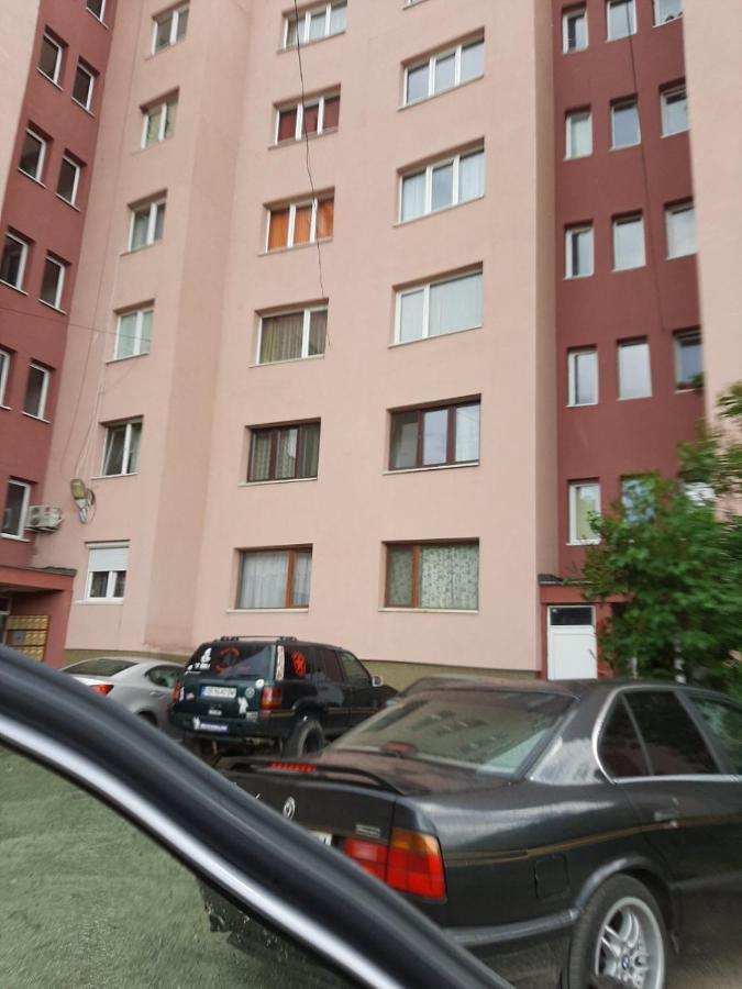 Apartment Milevi Teteven Eksteriør bilde